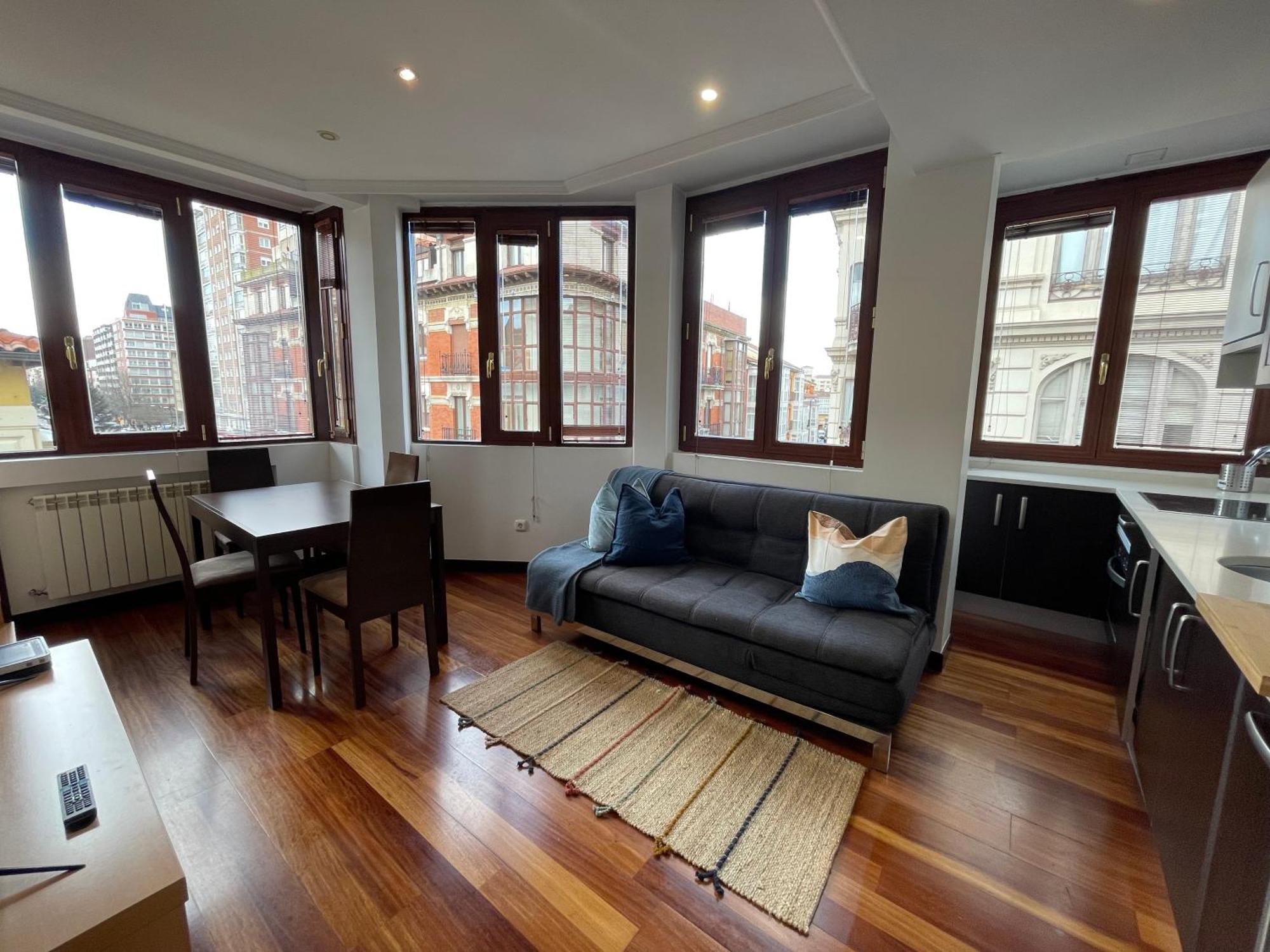 Atuaire Home Vivienda B Luminosa Parking Incluido En Plena Calle Comercial Burgo エクステリア 写真